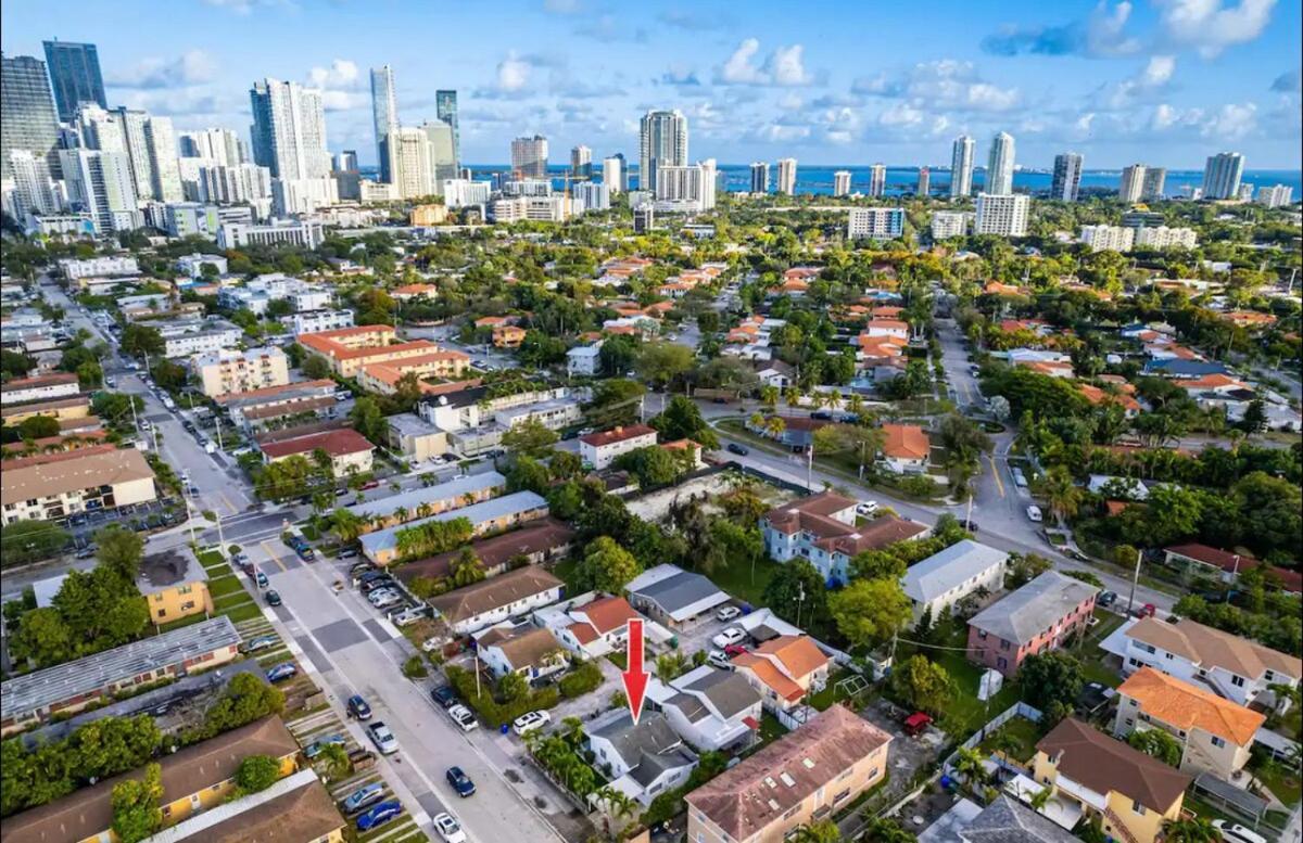 New 3bed 2bath Brickell & 8th Street Сasa de vacaciones Miami